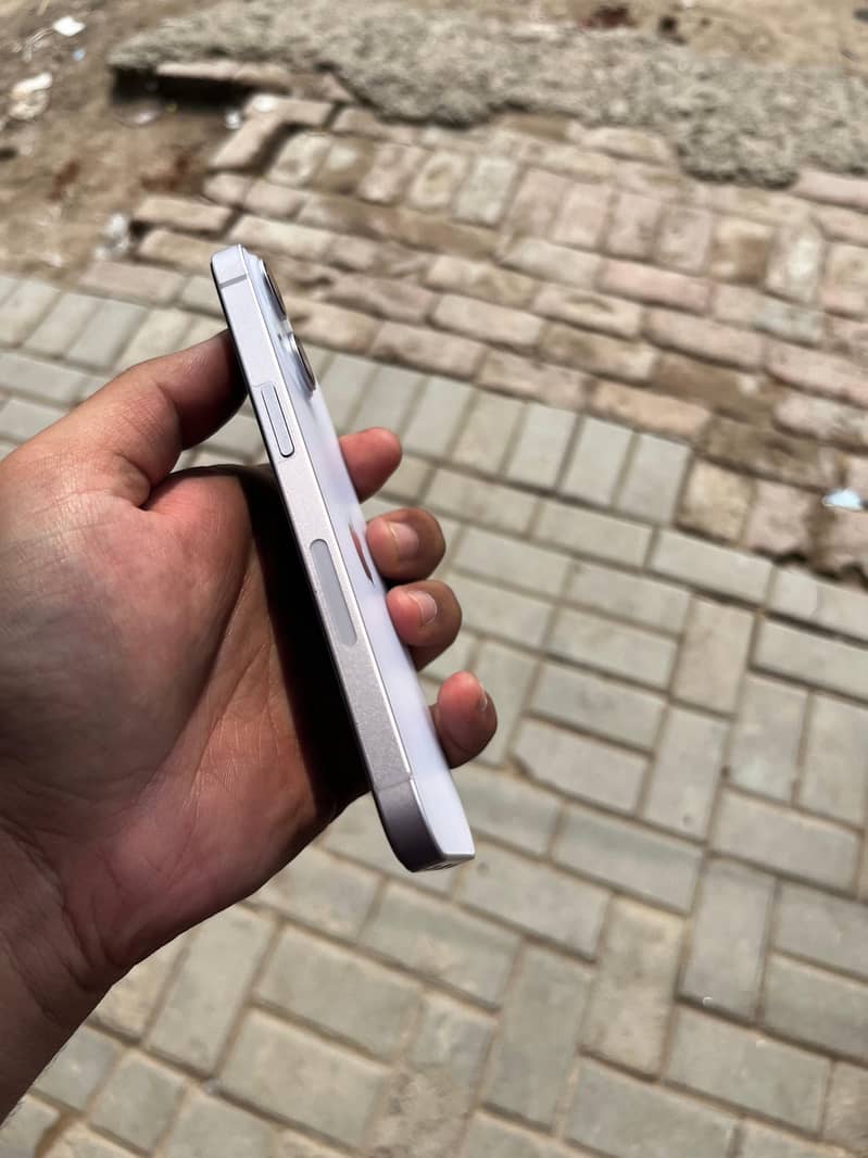 Apple iPhone 14 1