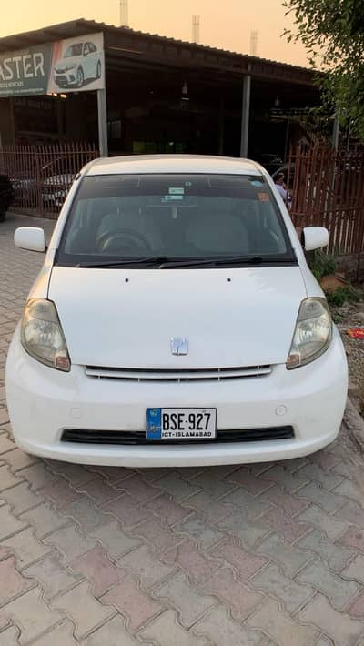 Toyota Passo 2004