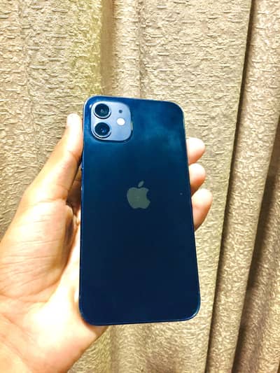 Apple iPhone 12