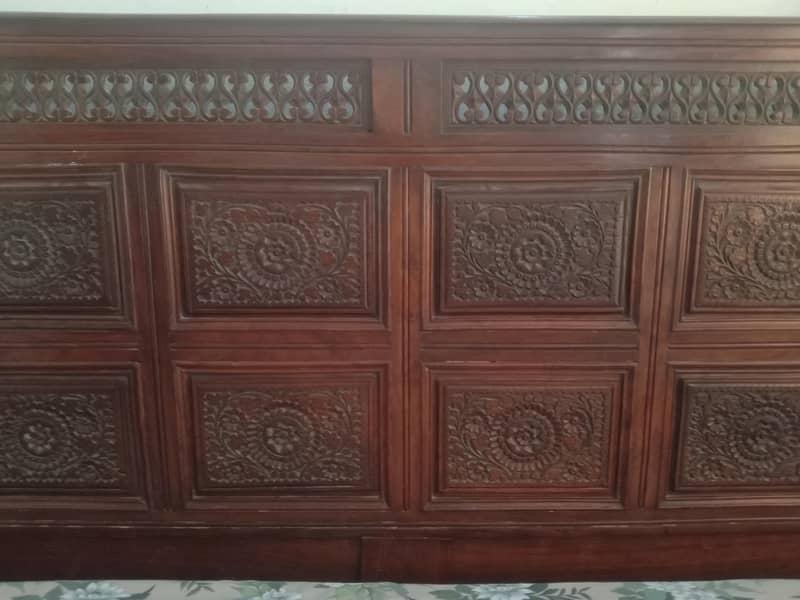 chinioti bed set with side table and dressing 3