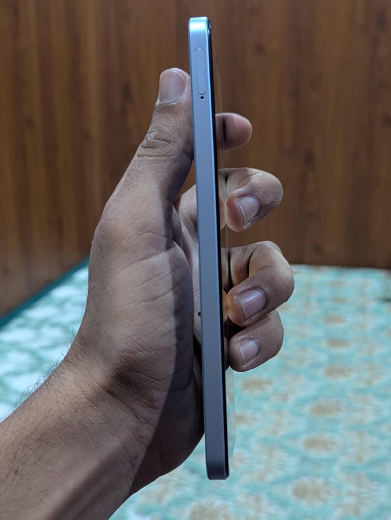 Realme Note 60 9