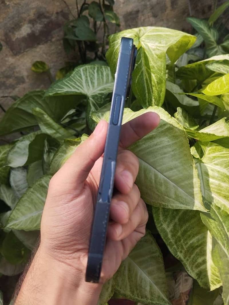 Apple iPhone 14 8