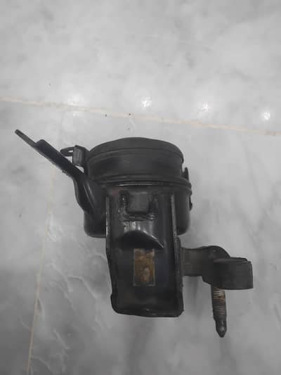 toyota corolla 2od_saloon engine mount 2x