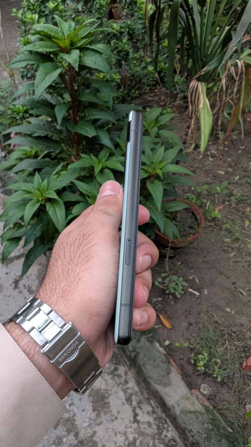 Google Pixel 6a 3