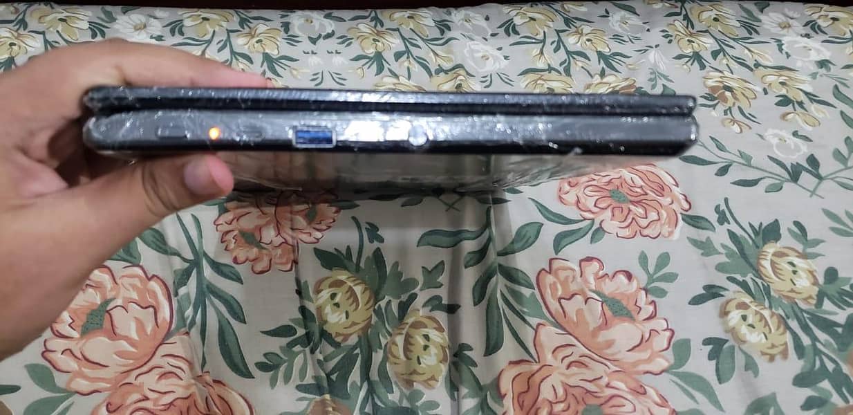 CHROME BOOK 7