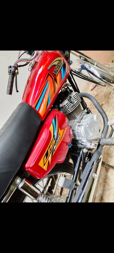CG 125 UNITED
