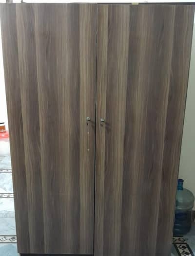 Smart 2 door spacious wardrobe