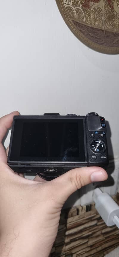 canon eos M3