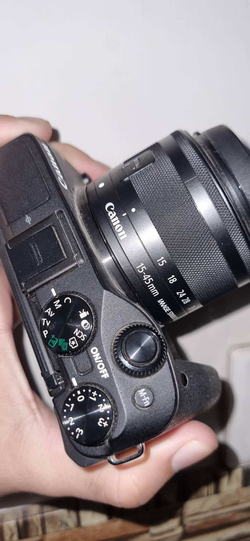 canon eos M3 5