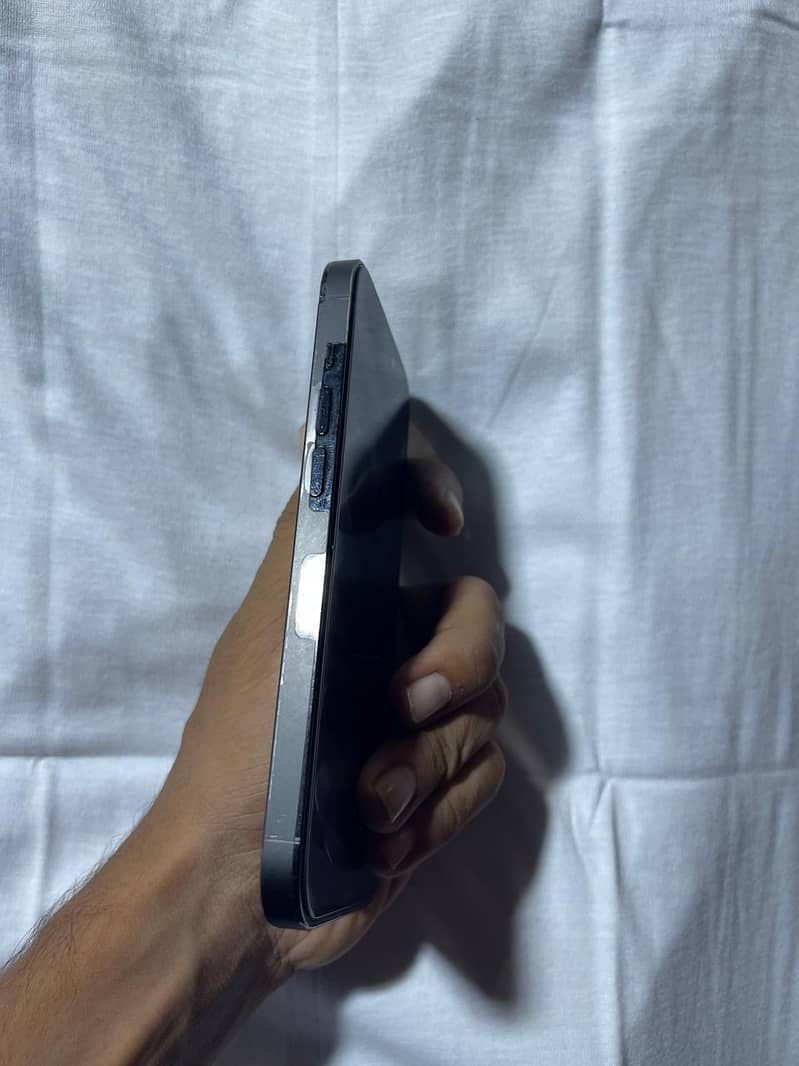 Apple iPhone 14 Pro 8