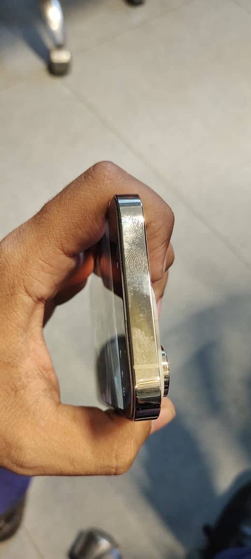 Apple iPhone 14 Pro 3