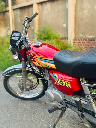 Honda CG 125 2025