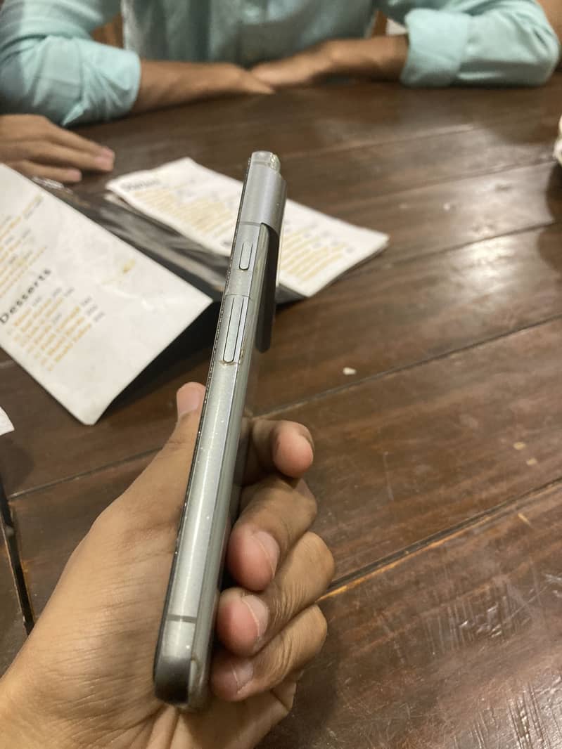 Google Pixel 8 3