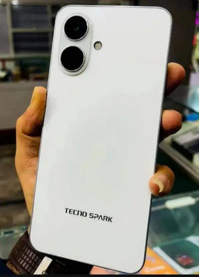 Tecno Spark Go 2