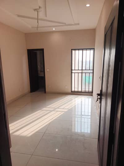 Beautiful 2 Bed Apartment For Rent For Families Only