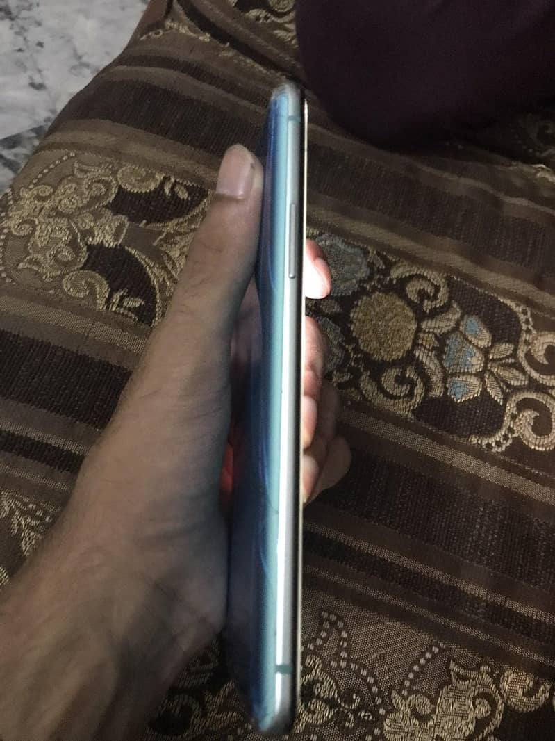 One Plus 8T 4