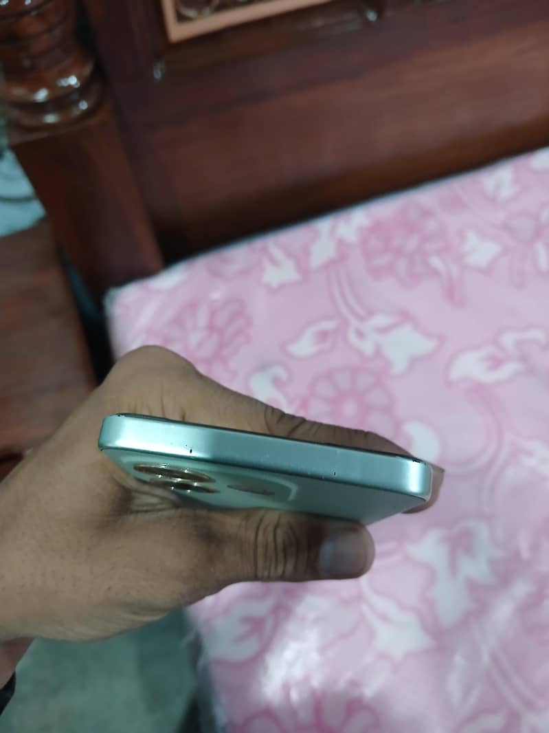 OPPO A5 Pro 4