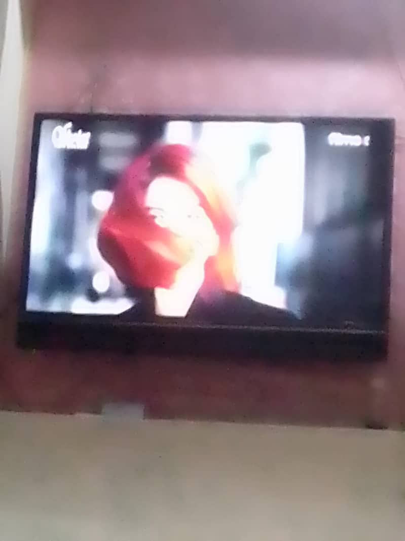 Ecostar lcd 32 inch 1