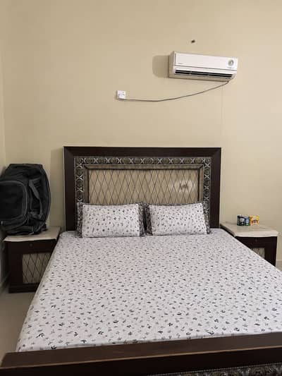 King full size bed without mattress with two side tables