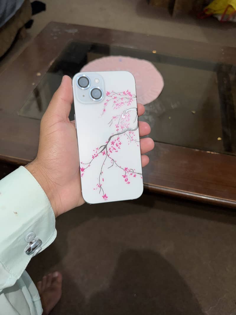 Apple iPhone 15 2
