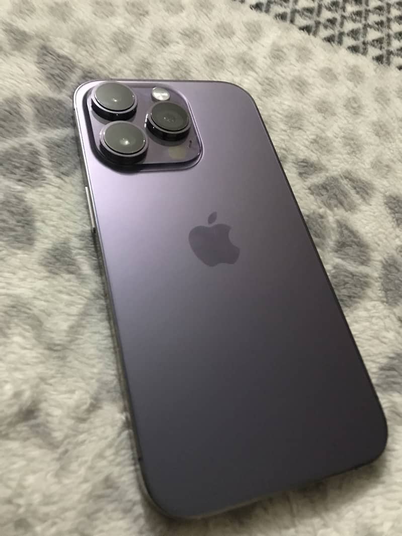 Apple iPhone 14 Pro 0