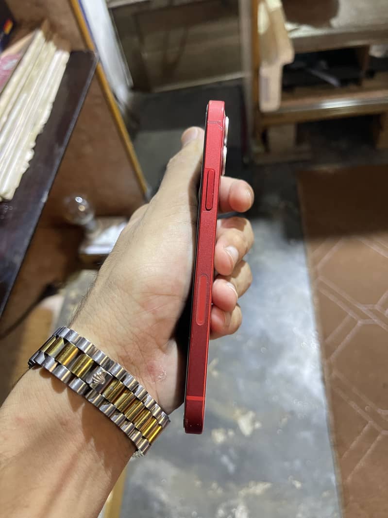 Apple iPhone 12 6