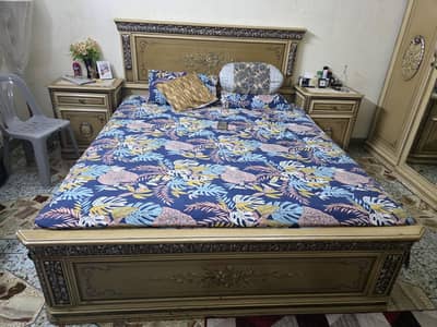 Bed set with side table & wardrobe For Sale