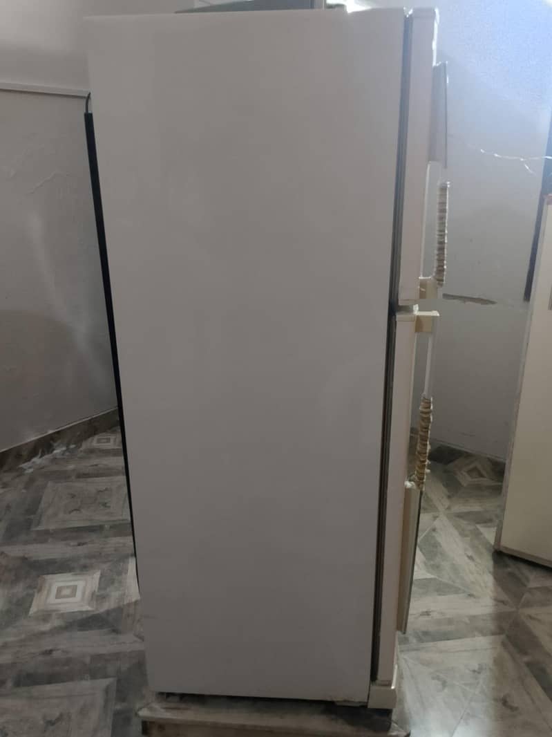 refrigerator 7