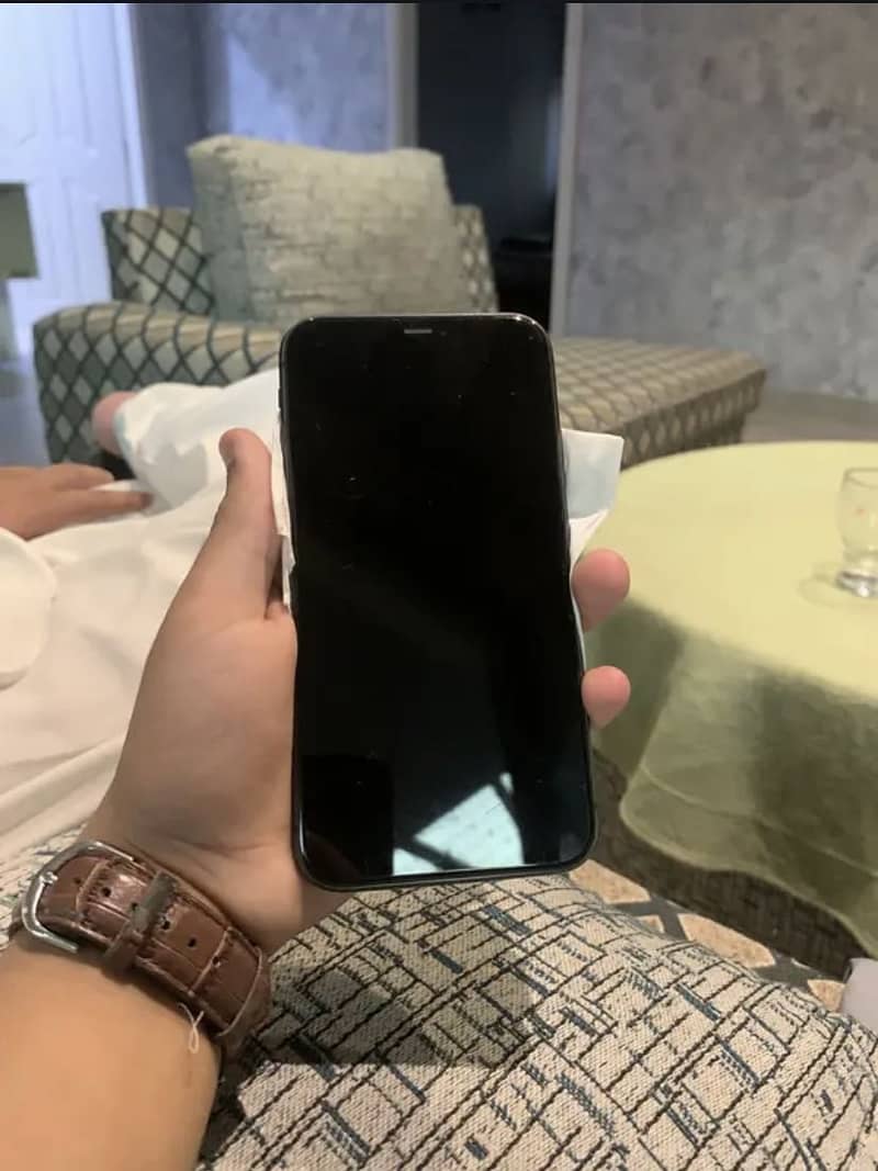 Apple iPhone 11 5