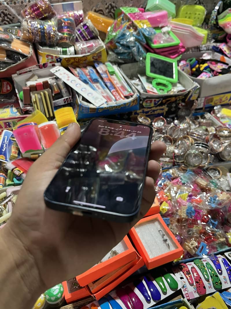 Apple iPhone 12 0