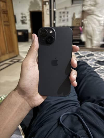 Apple iPhone 15