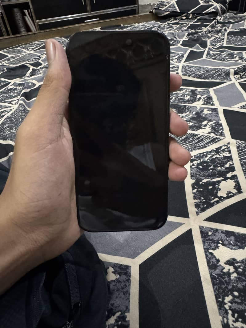 Apple iPhone 15 2