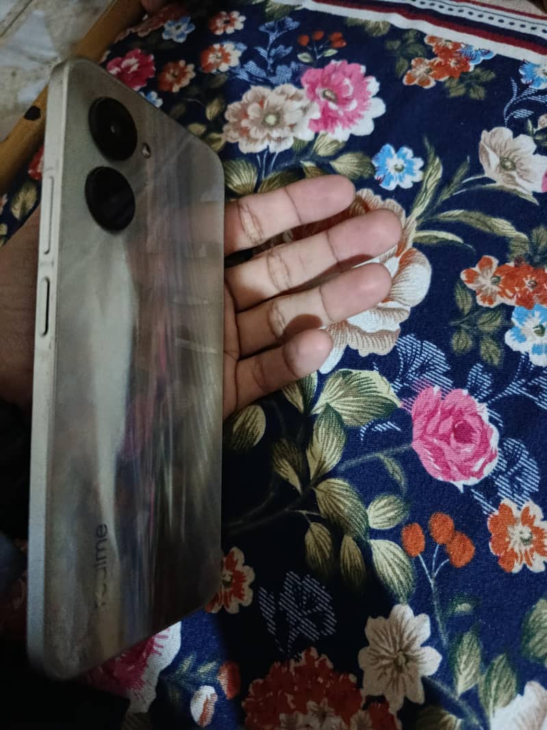 Realme C33 8