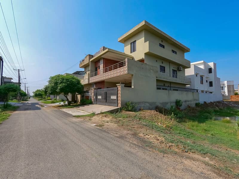 10 Marla Very Cheap Plot 10