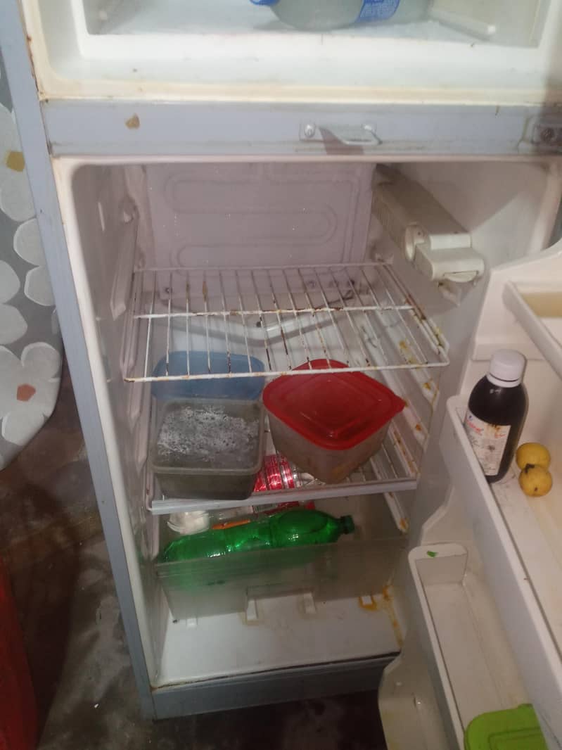 refrigerator 5