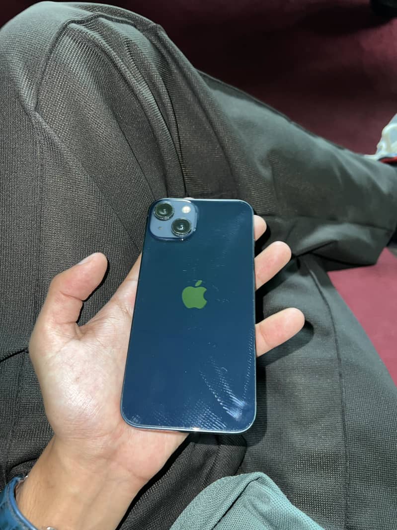 Apple iPhone 13 JV 0