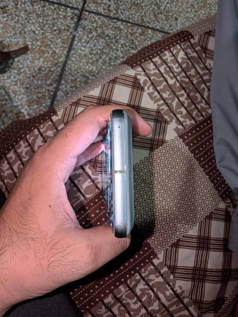 Google Pixel 8 1