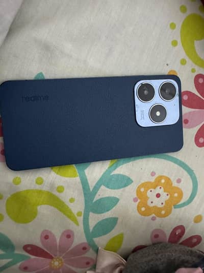 Realme C63