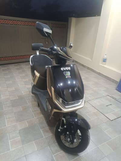 Evee Gen-Z Electric Scooty - 2024 Model | only 1300 km driven