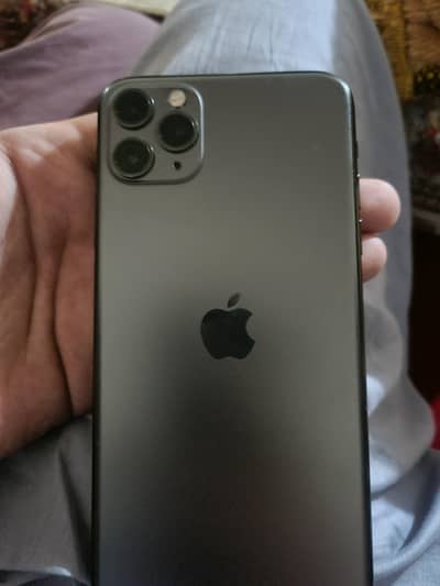 Apple iPhone 11 Pro Max 256gb watter pack03029625325  only wattsapp