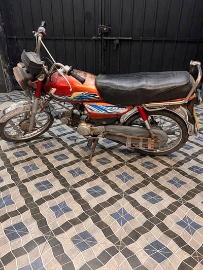 CD 70 2007 model used for sale in Multan
