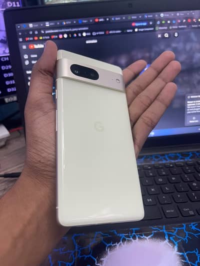 Google Pixel 7 8GB/128GB | Excellent Condition, demanding color
