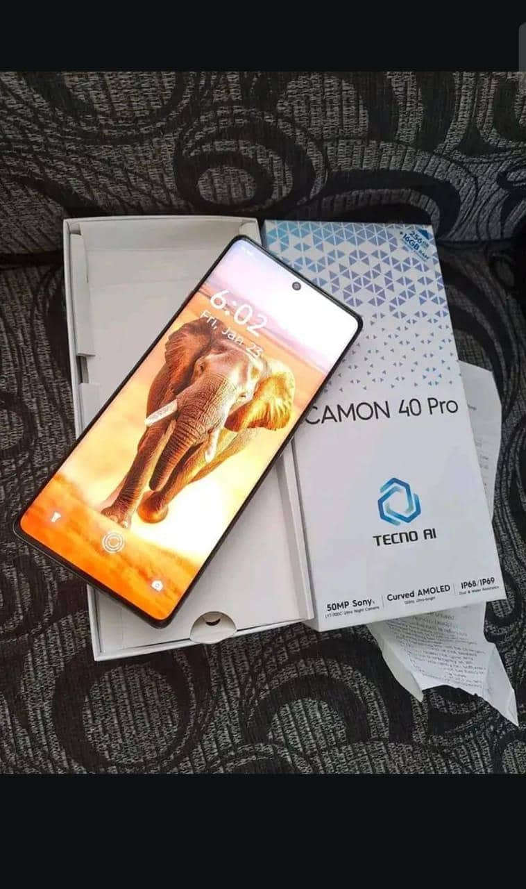 Tecno CAMON 40 Pro 1
