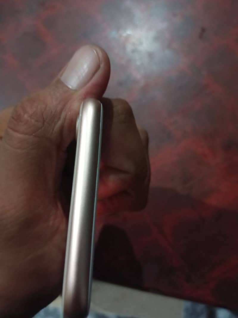 Apple iPhone 8 2