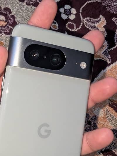 Google Pixel 8 1