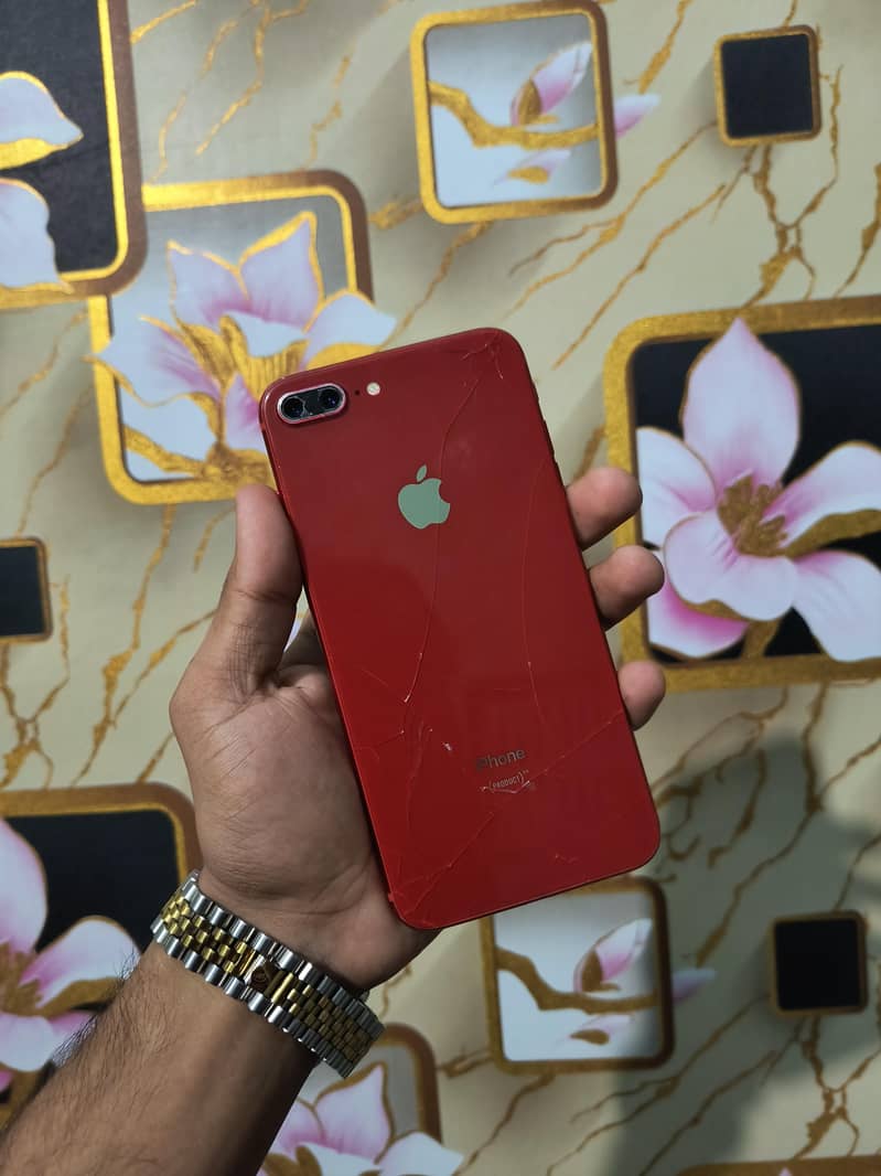 Apple iPhone 8 Plus 3