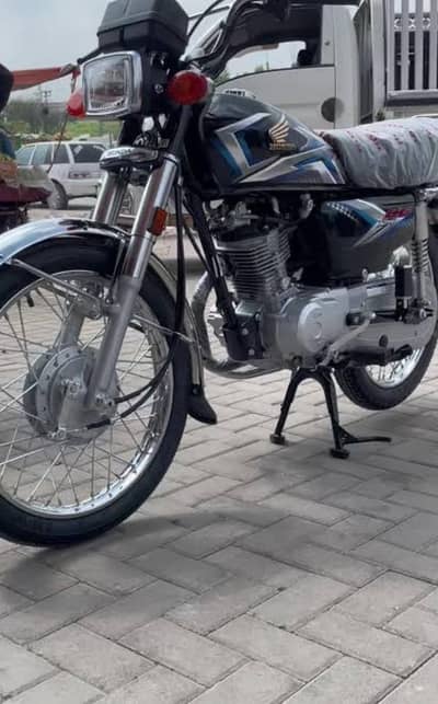 CG125 Black