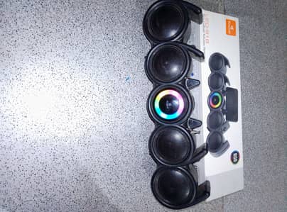 Led-918 Speaker. New condition