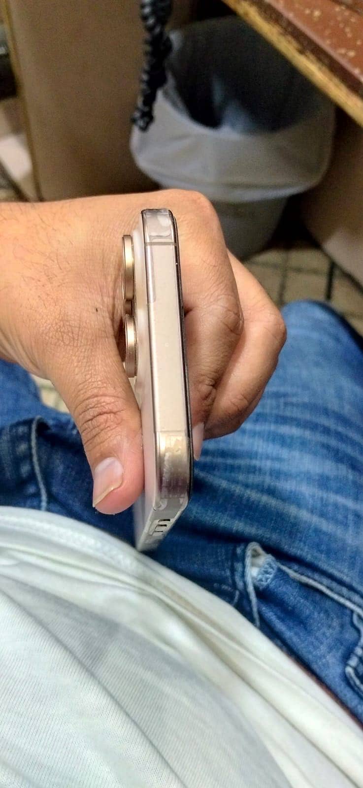 Apple iPhone 16 Pro Max 1