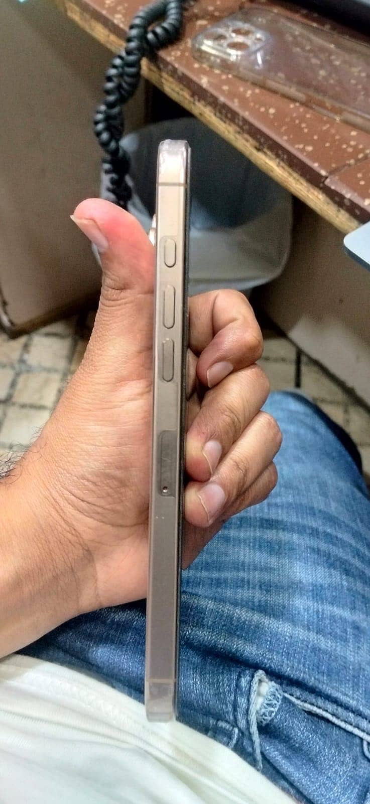 Apple iPhone 16 Pro Max 2
